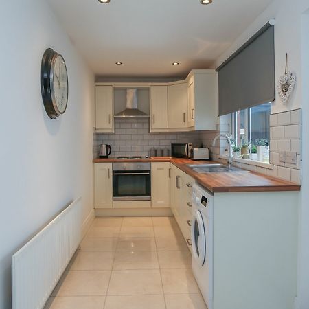 Kingston Serviced Accommodation - Donegall Avenue Belfast Exterior photo